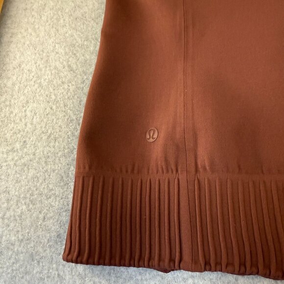 Lululemon‎ Womens Size 8 Puffer Vest Dark Cedar Brown Nylon Goose Down & Around - Picture 13 of 15